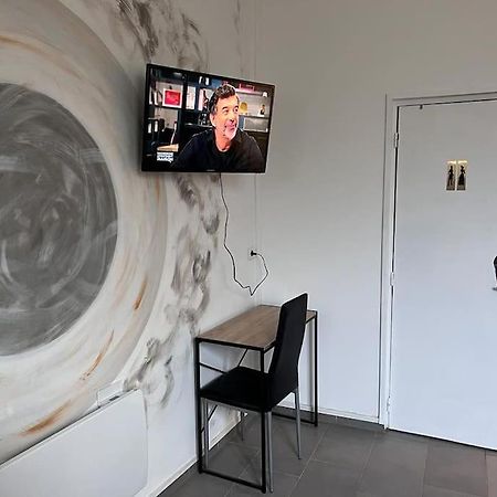 Appartement Idealement Situe Montereau-faut-Yonne Eksteriør bilde