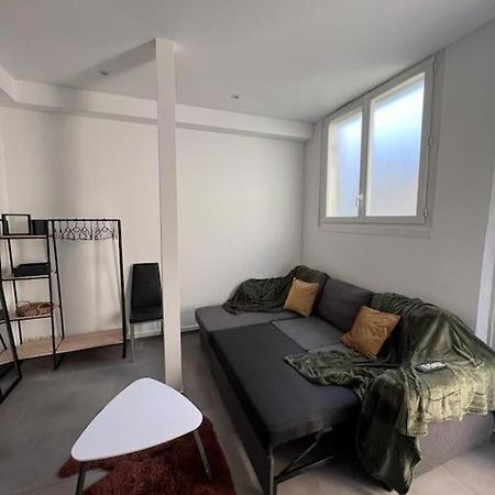 Appartement Idealement Situe Montereau-faut-Yonne Eksteriør bilde