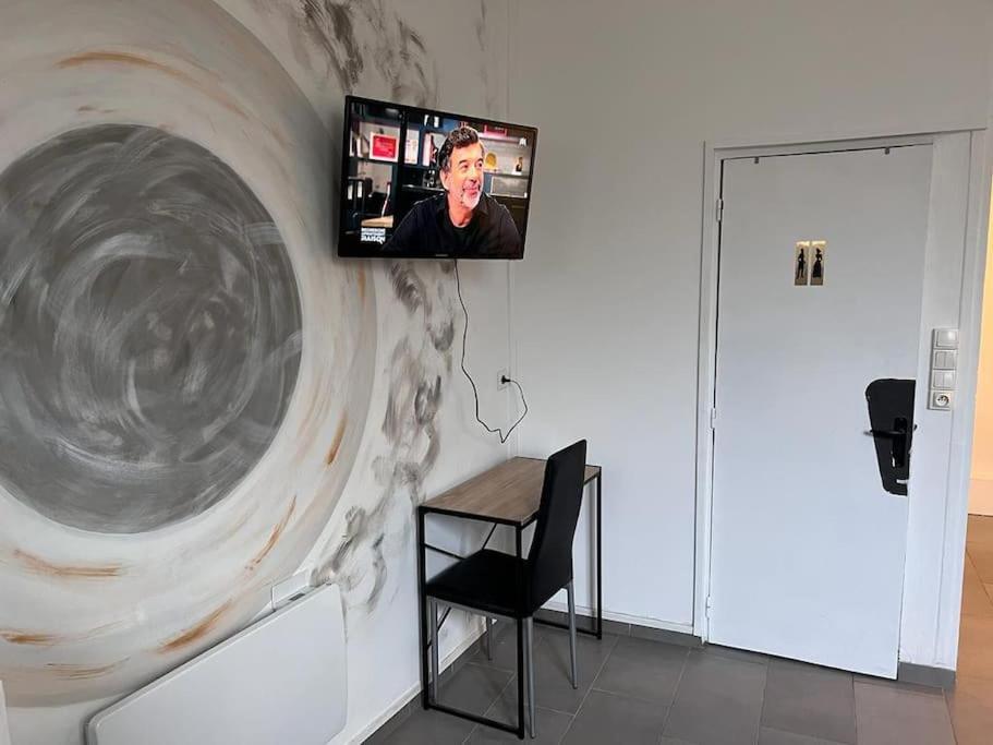 Appartement Idealement Situe Montereau-faut-Yonne Eksteriør bilde